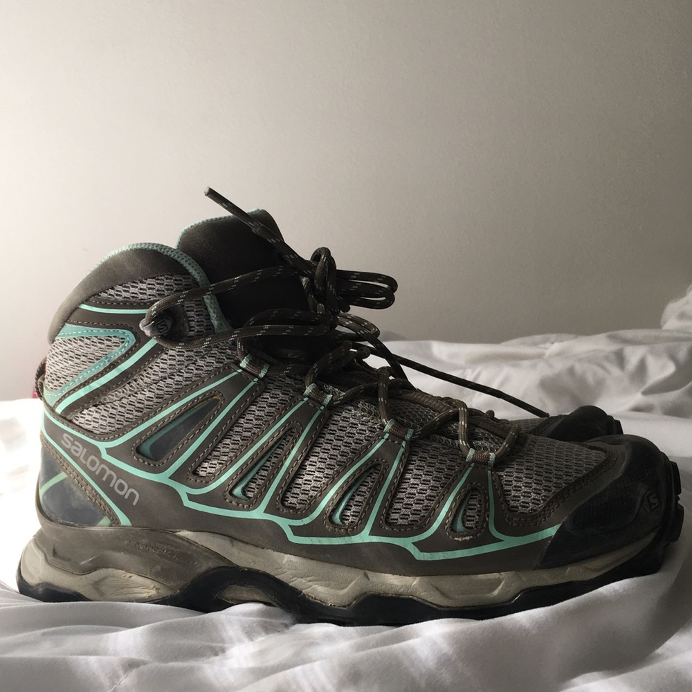 Women’s Salomon X Ultra Hiking Boot